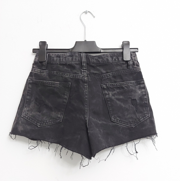 Highwaisted Shorts | Denim - Picture 2 of 2